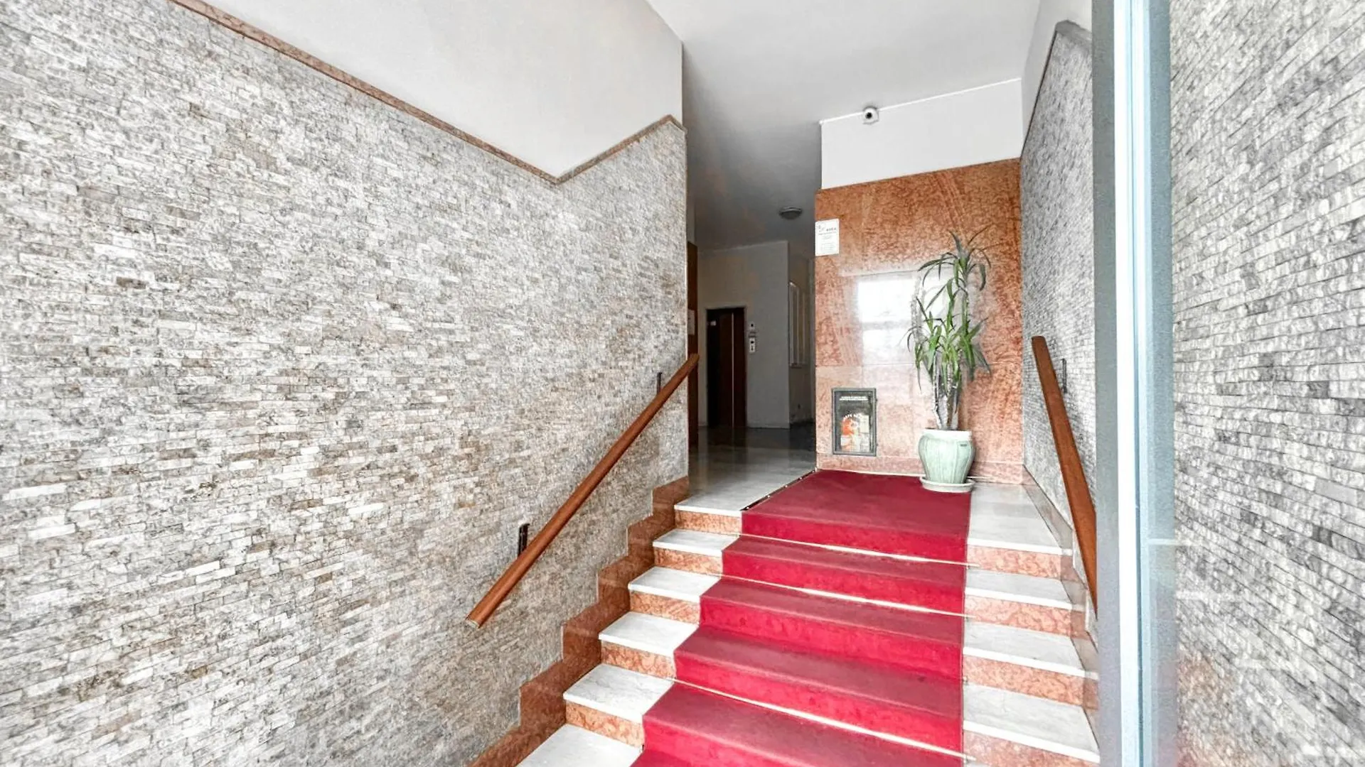 Private Parking - Monolocale Sul Naviglio Apartment Milan