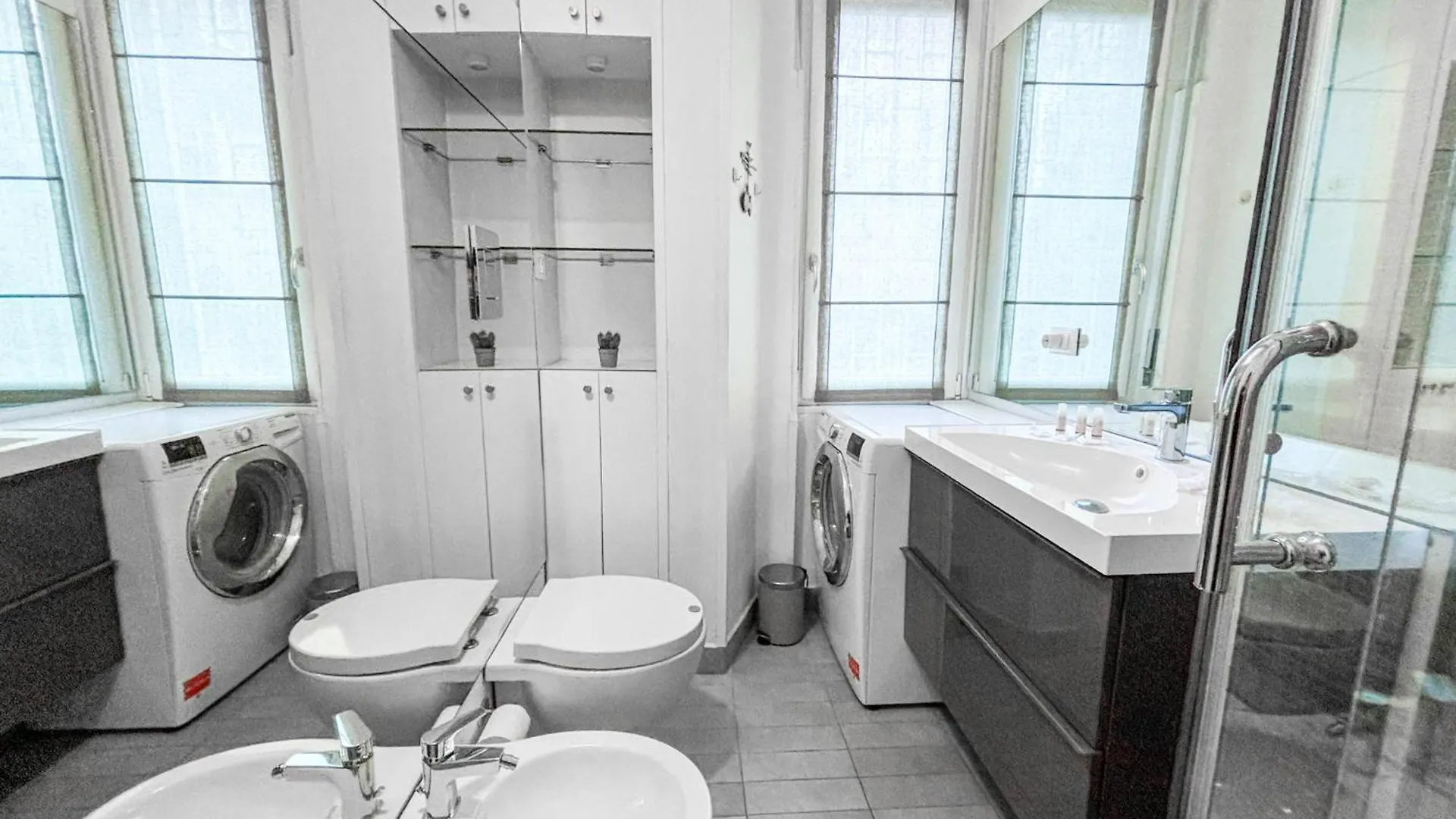 Private Parking - Monolocale Sul Naviglio Apartment Milan Italy