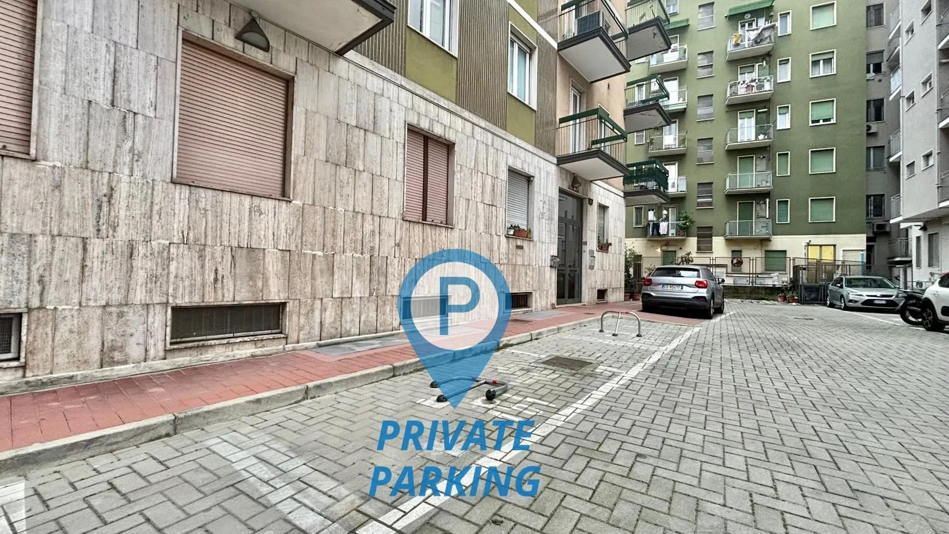 Private Parking - Monolocale Sul Naviglio Apartment Milan